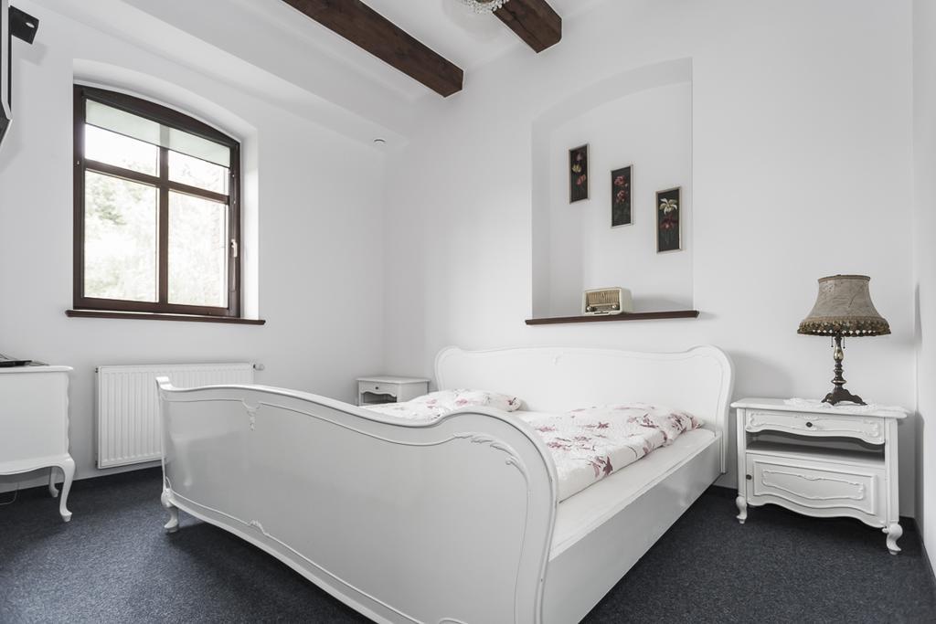 Bed and Breakfast W Starym Mlynie à Milicz Chambre photo